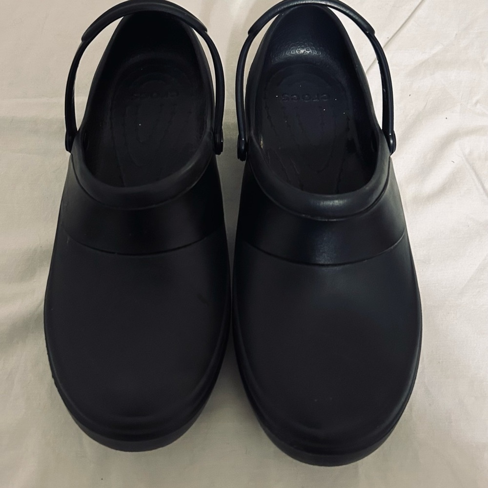 NWOT Women’s Black CROCS Mercury Work Clog  Size 9